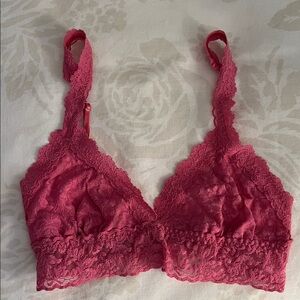 Hanky Panky Fuchsia Lace Bralette
